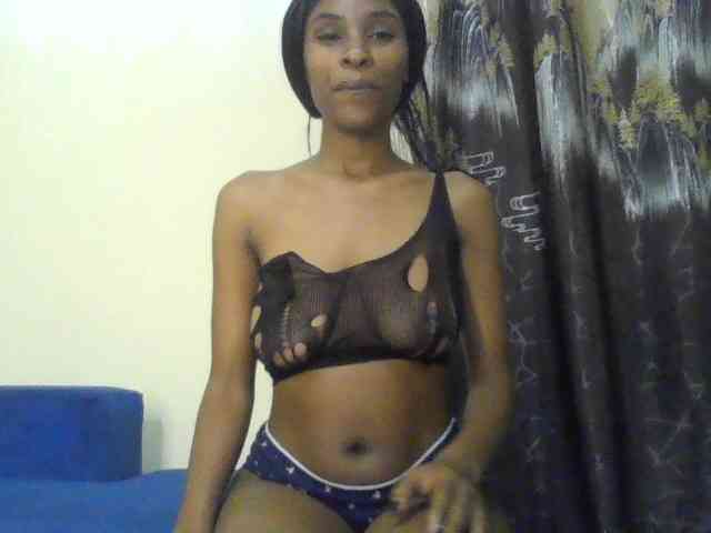 HappyLoverxo webcam