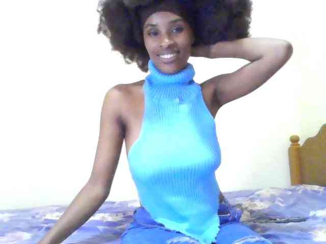HappyLoverxo webcam