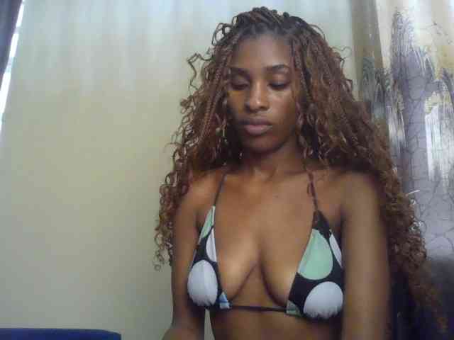 HappyLoverxo webcam