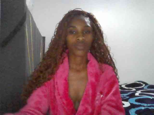HappyLoverxo webcam
