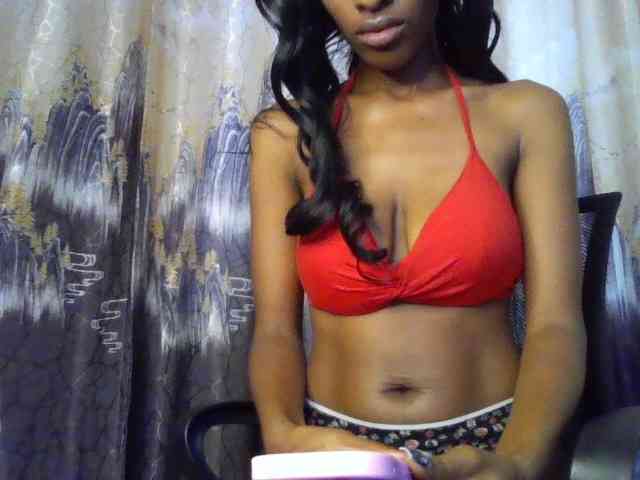 HappyLoverxo webcam