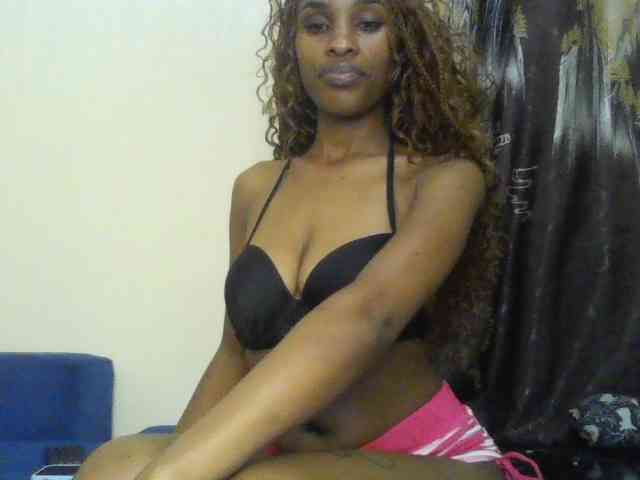 HappyLoverxo webcam