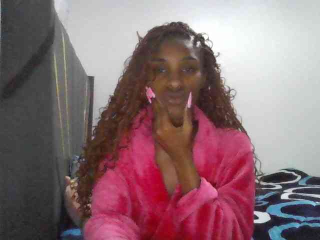 HappyLoverxo webcam