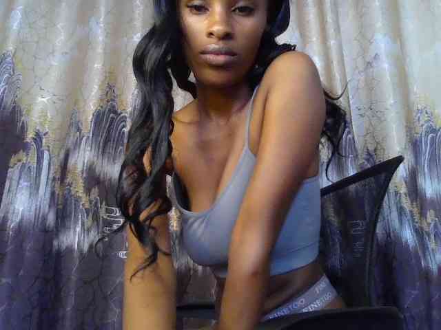 HappyLoverxo webcam