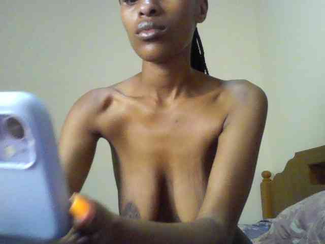 HappyLoverxo webcam