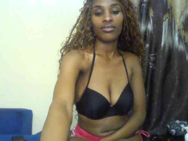 HappyLoverxo webcam