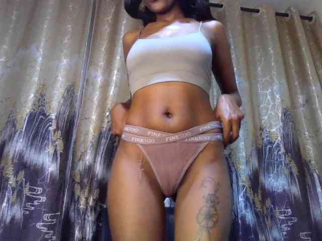 HappyLoverxo webcam
