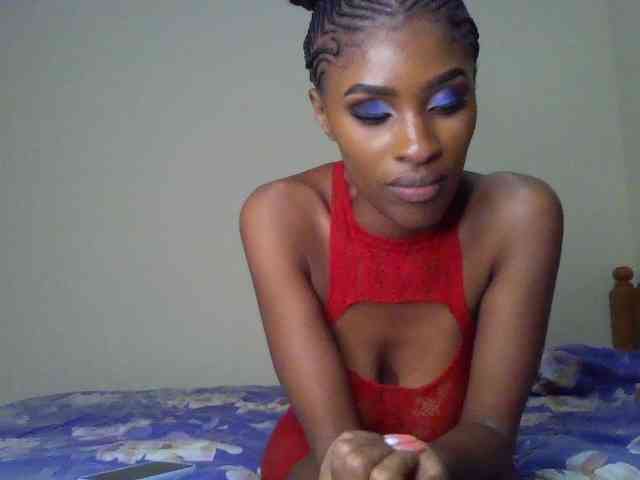 HappyLoverxo webcam