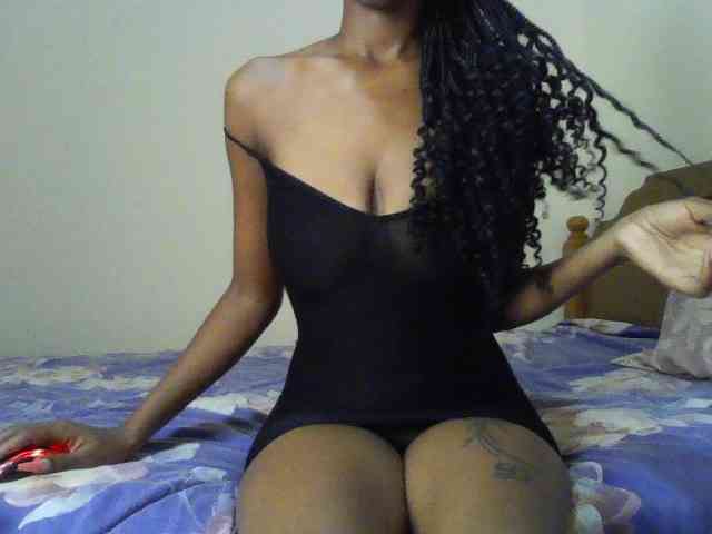 HappyLoverxo webcam