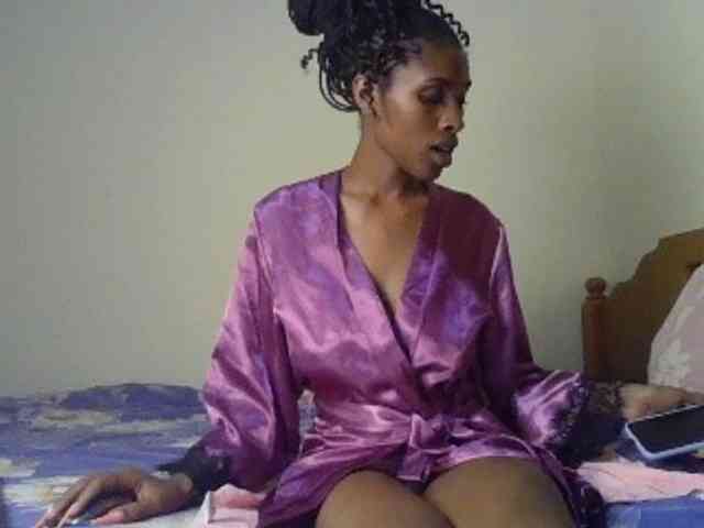 HappyLoverxo webcam