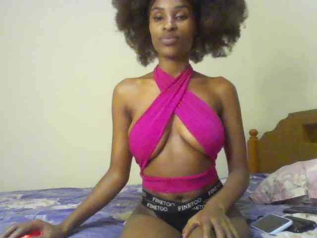HappyLoverxo webcam