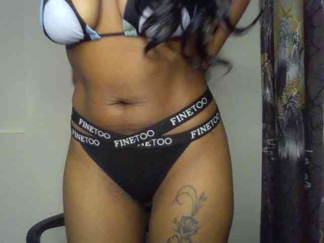 HappyLoverxo webcam
