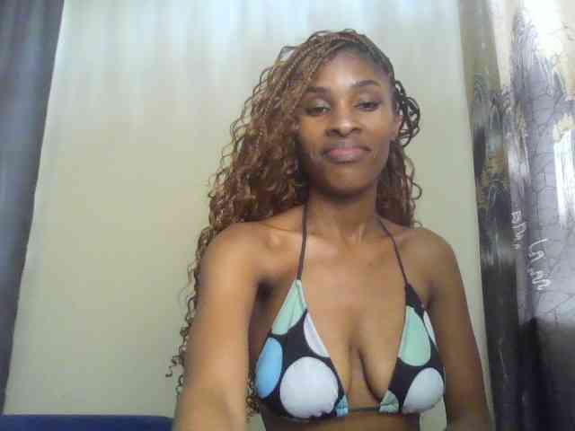 HappyLoverxo webcam