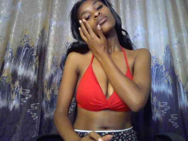 HappyLoverxo webcam