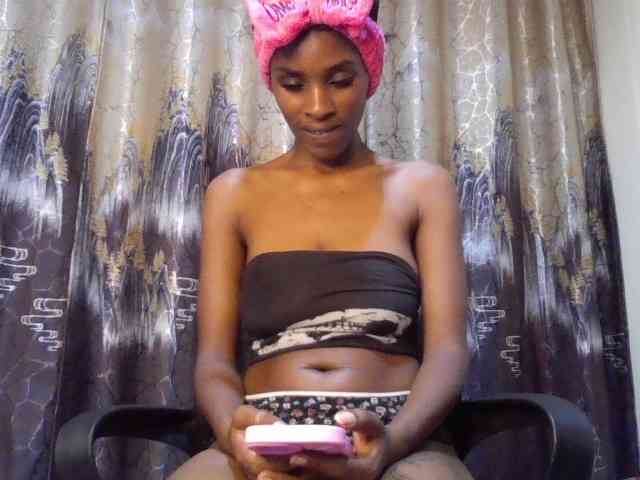 HappyLoverxo webcam
