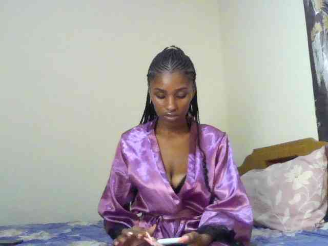 HappyLoverxo webcam