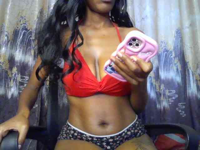 HappyLoverxo webcam