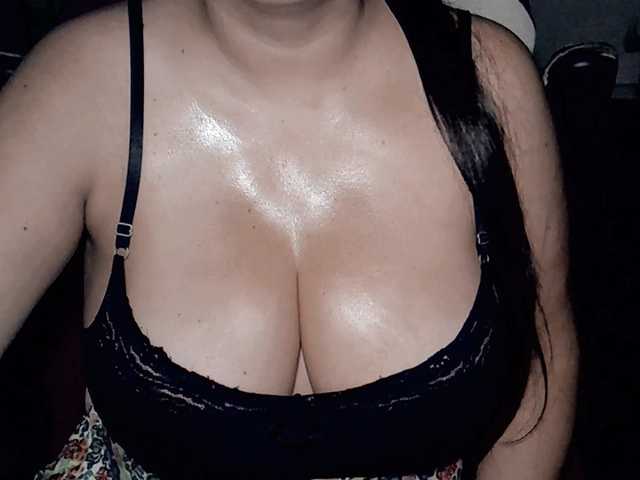 Kellyshowpv's BongaCams show and profile