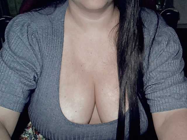 Kellyshowpv from BongaCams