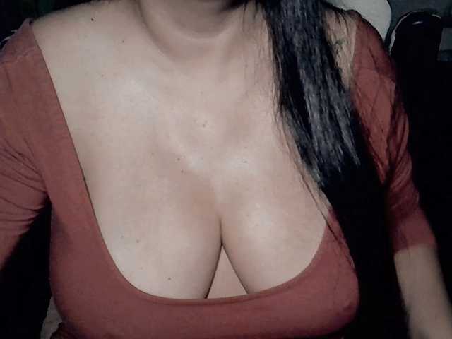 Kellyshowpv's BongaCams show and profile