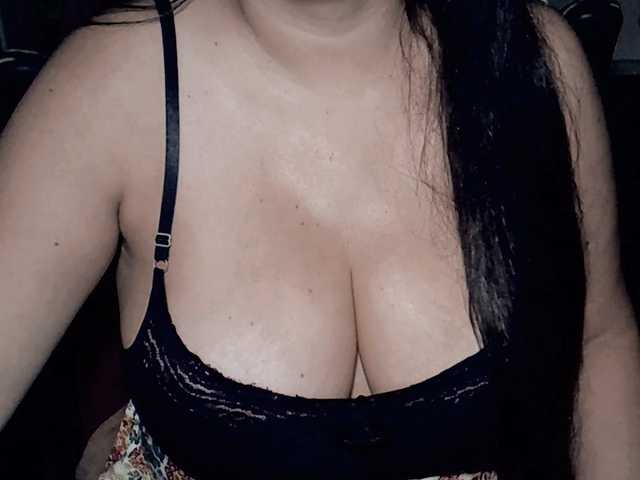 Kellyshowpv's BongaCams show and profile