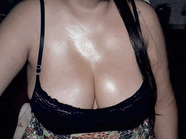 Kellyshowpv's BongaCams show and profile