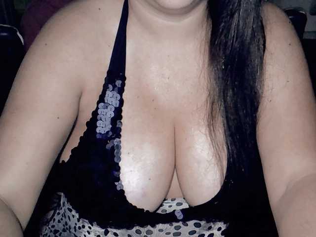 Kellyshowpv from BongaCams is Freechat