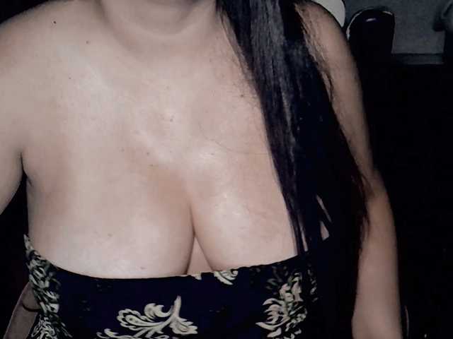 Kellyshowpv's BongaCams show and profile