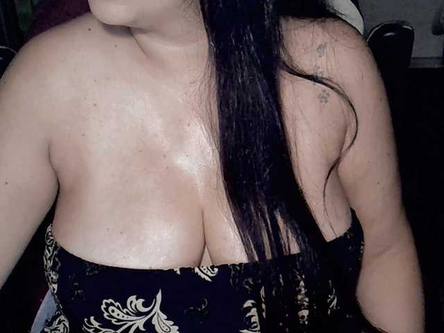 Kellyshowpv from BongaCams is Freechat