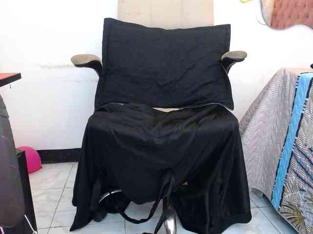 LAURA-SMIITH webcam