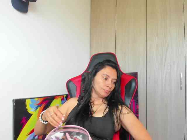 GRACEKELLY9 webcam