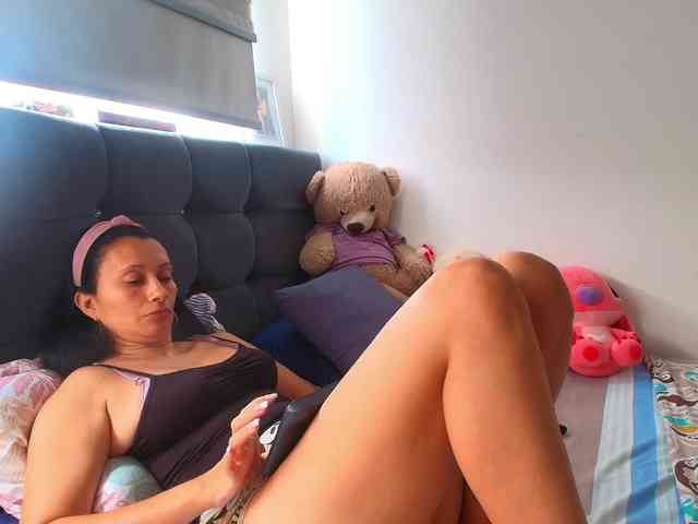 GRACEKELLY9 webcam