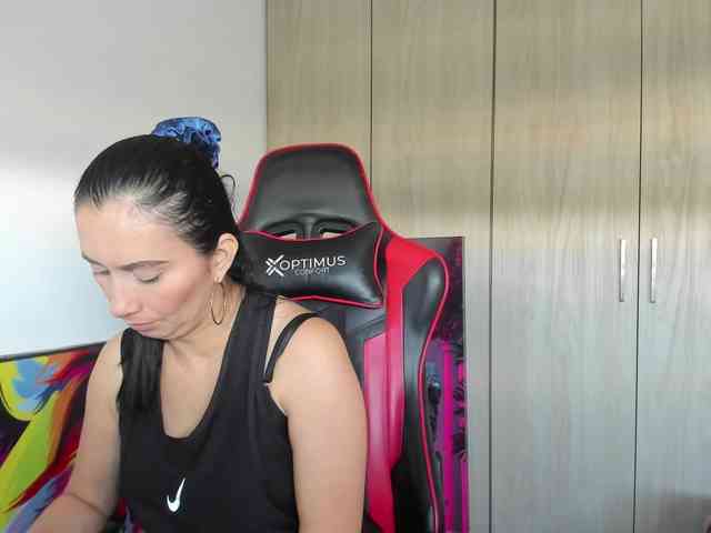 GRACEKELLY9 webcam