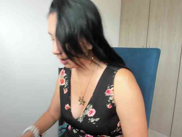 GRACEKELLY9 webcam
