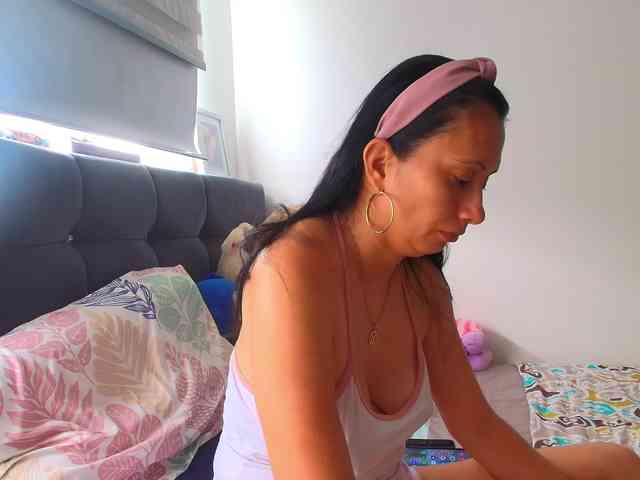 GRACEKELLY9 webcam