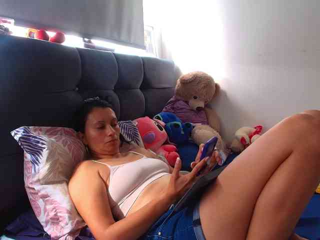 GRACEKELLY9 webcam