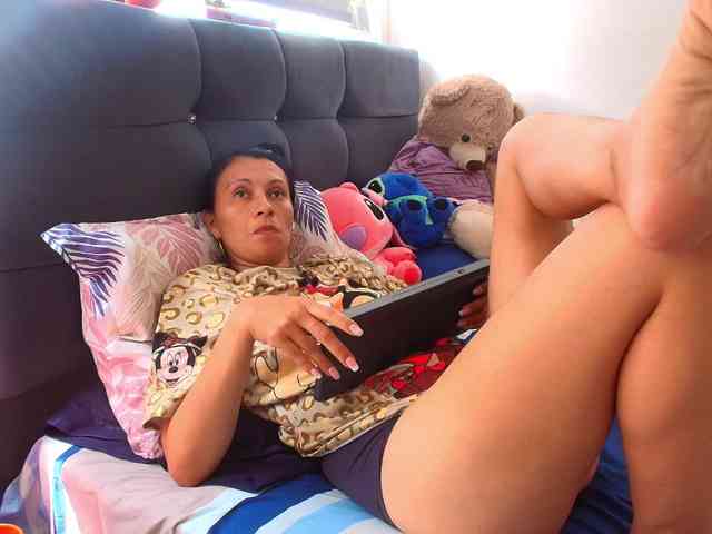 GRACEKELLY9 webcam