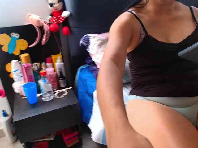 GRACEKELLY9 webcam