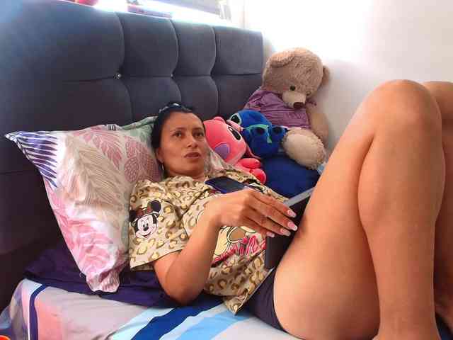 GRACEKELLY9 webcam