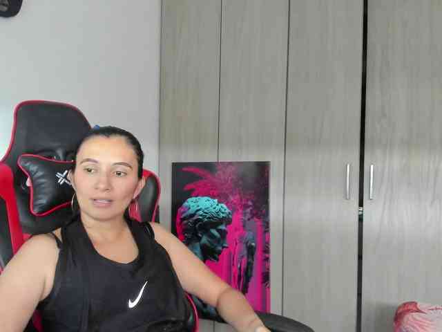 GRACEKELLY9 webcam
