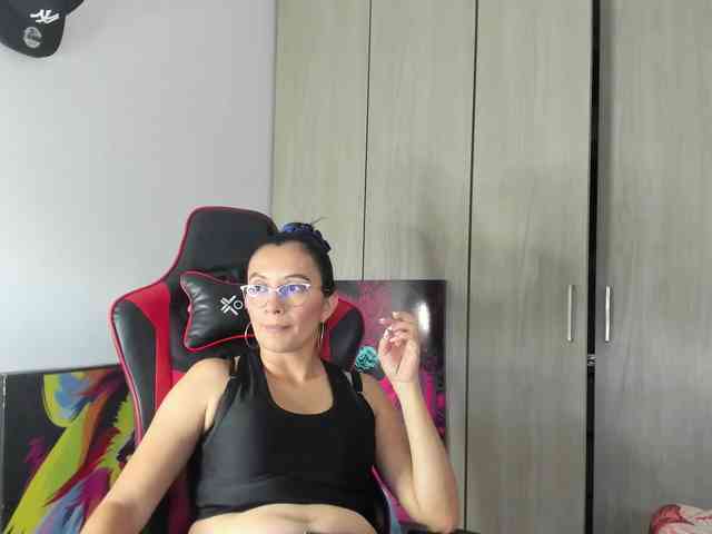 GRACEKELLY9 webcam