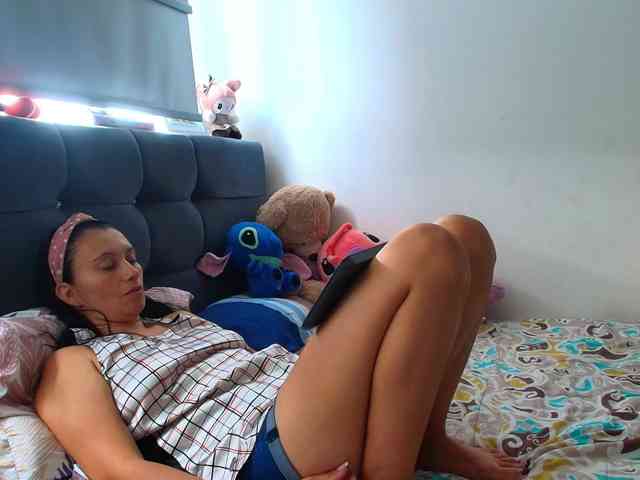 GRACEKELLY9 webcam
