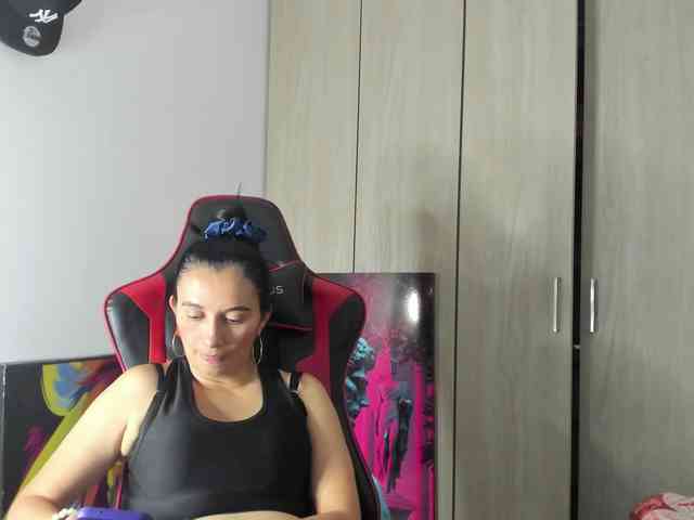 GRACEKELLY9 webcam