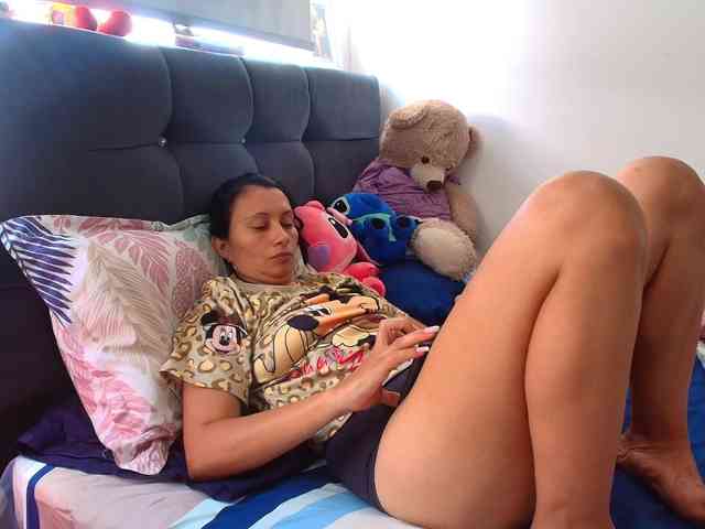 GRACEKELLY9 webcam