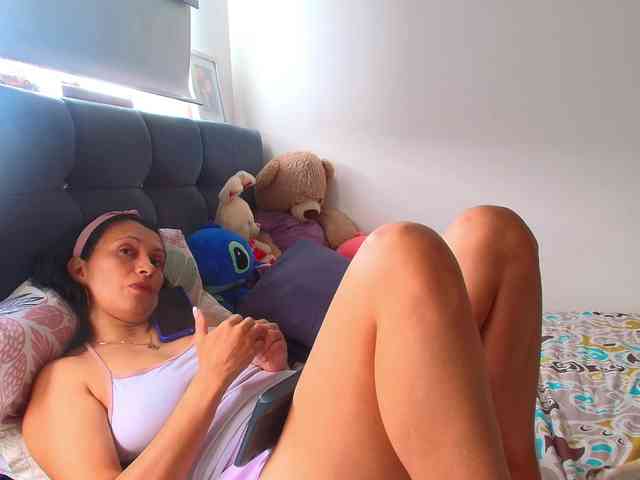 GRACEKELLY9 webcam