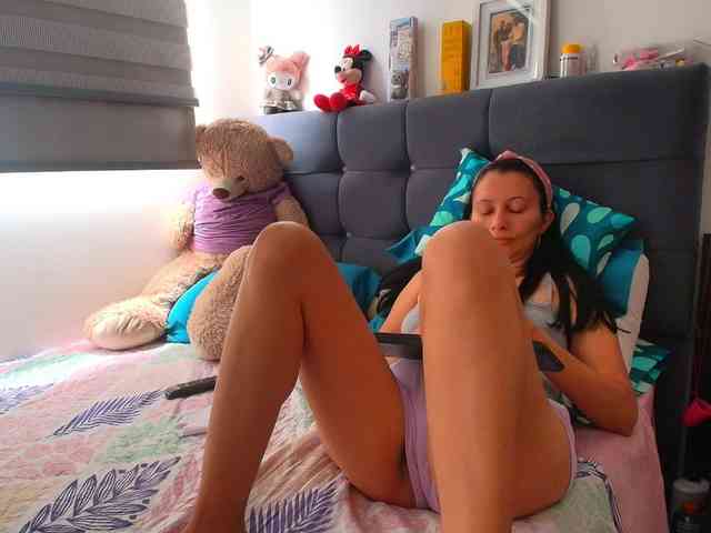 GRACEKELLY9 webcam