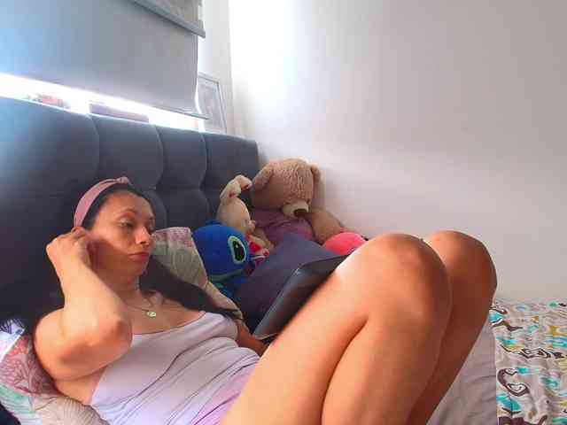 GRACEKELLY9 webcam