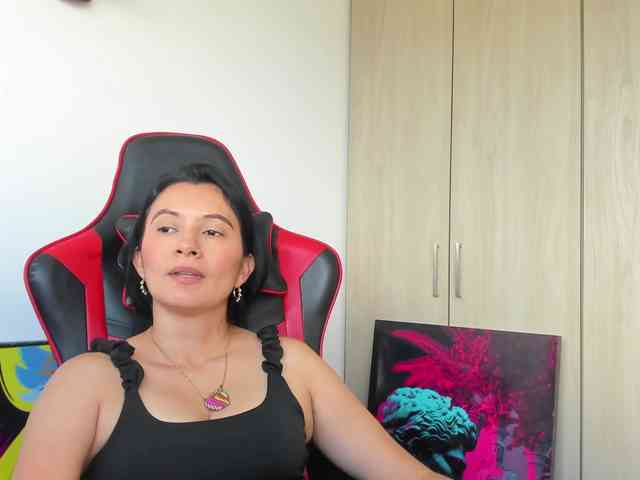 GRACEKELLY9 webcam