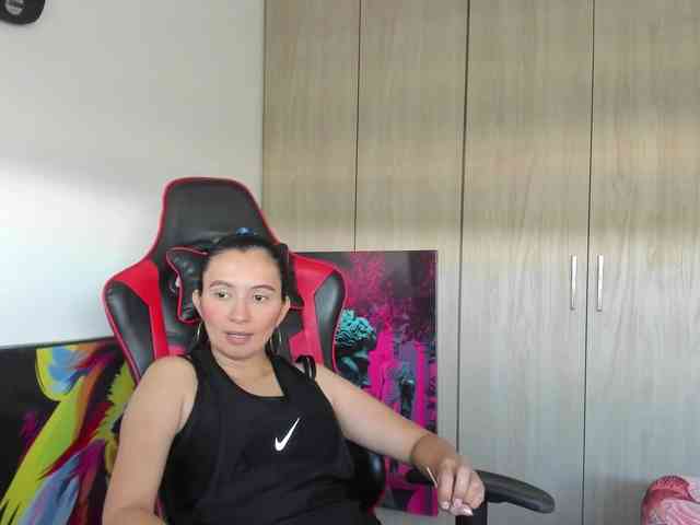 GRACEKELLY9 webcam