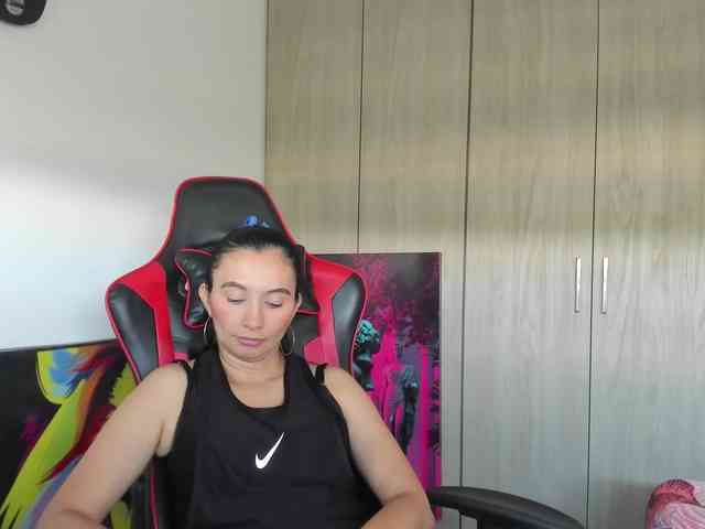 GRACEKELLY9 webcam